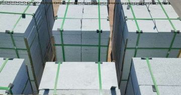 绍兴 芝麻白花岗岩5公分地铺石 花岗岩厂家工厂装车日常