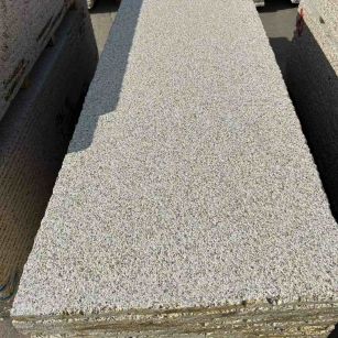 绍兴 黄金麻花岗岩荔枝面毛板，半成品