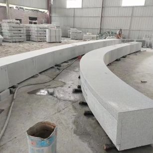 绍兴芝麻白花岗岩石板材 园林光面弧形坐凳