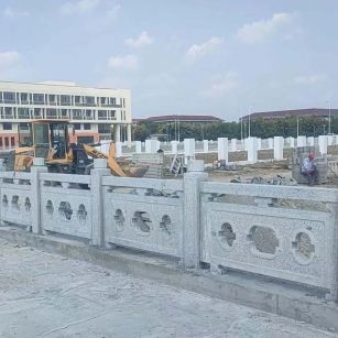 绍兴 白麻花岗岩荔枝面河道栏杆