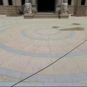 绍兴 黄金麻芝麻灰花岗岩石材地铺拼接效果