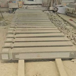 绍兴 芝麻白异形加工雕刻-栏杆大柱，方柱