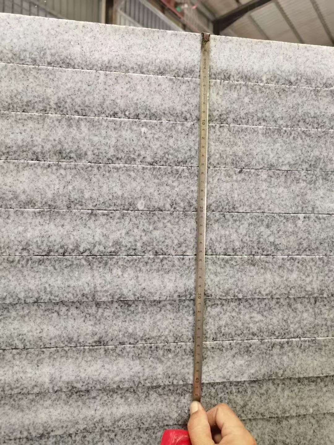 绍兴 芝麻白火烧成品厚薄均匀，B料价格接近A料质量