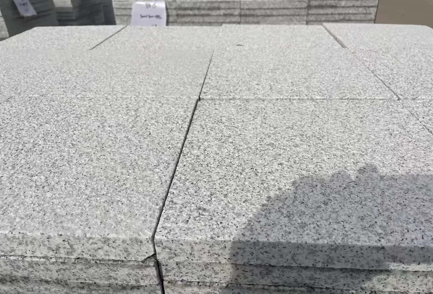 绍兴 白麻花岗岩石材推荐 荔枝面地铺石