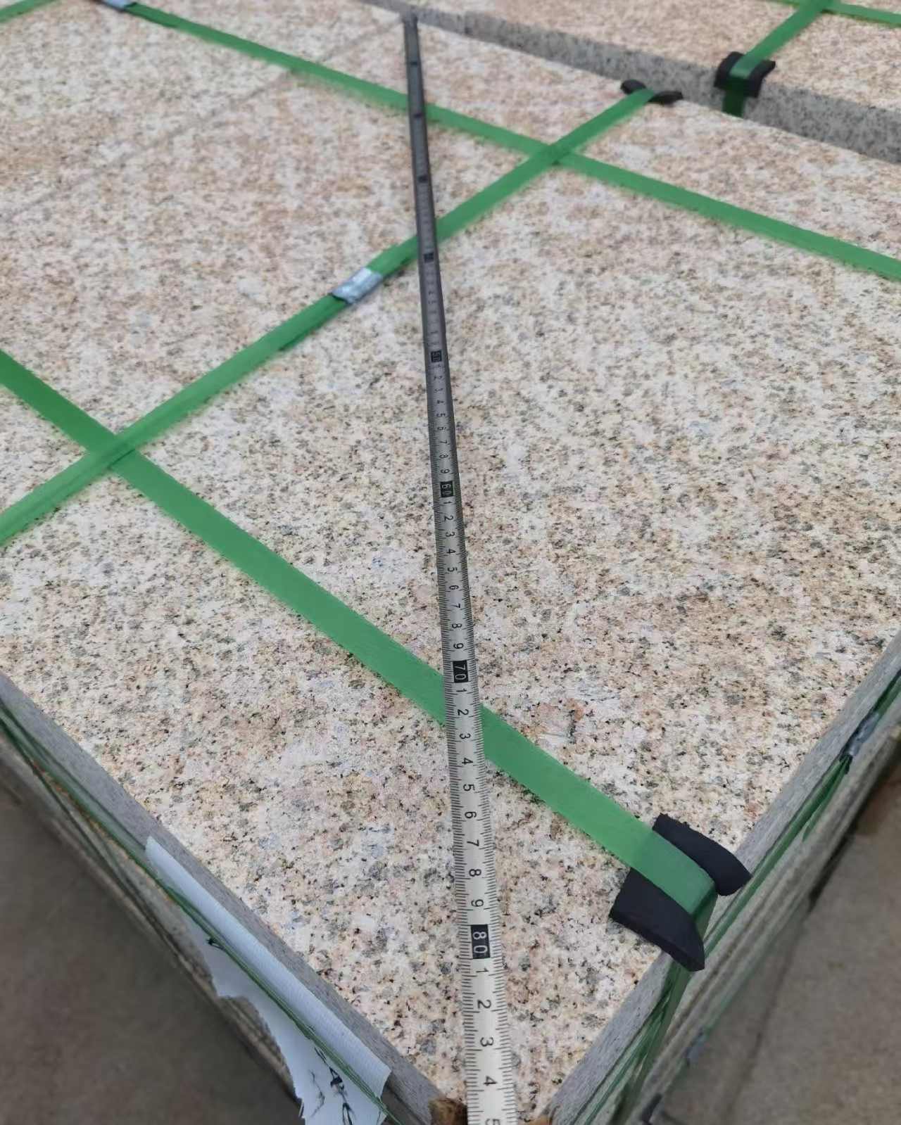 绍兴 黄金麻火烧面地铺石