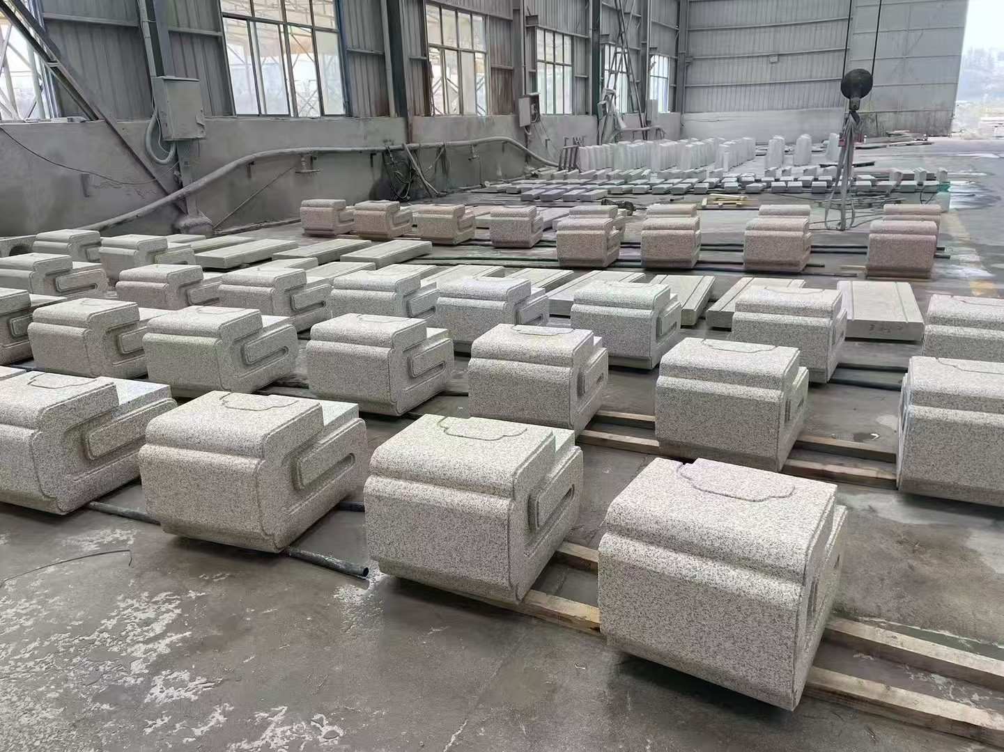 绍兴 白麻花岗岩异形加工-石凳，坐凳