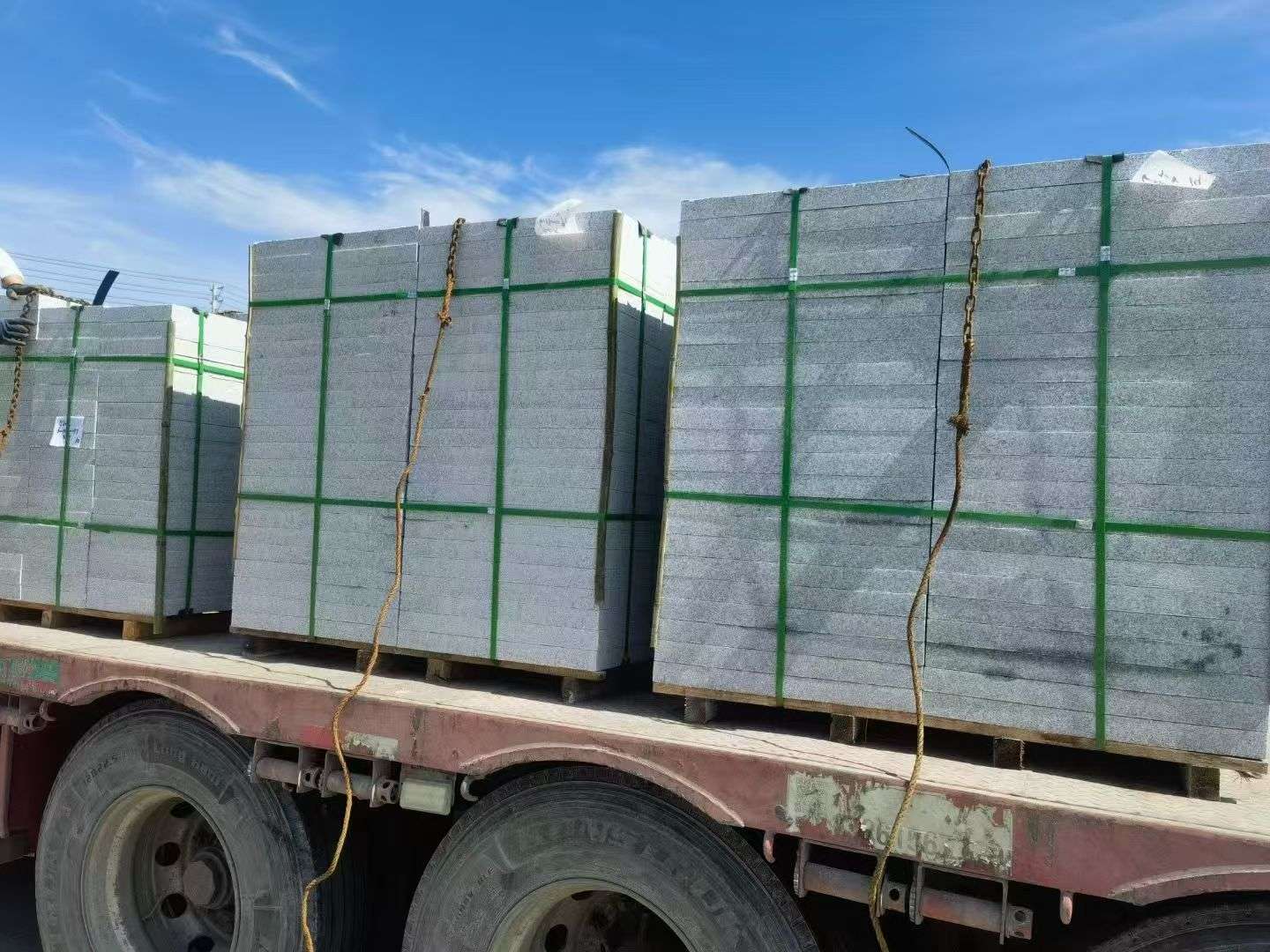 绍兴 芝麻白花岗岩地铺石装车日常