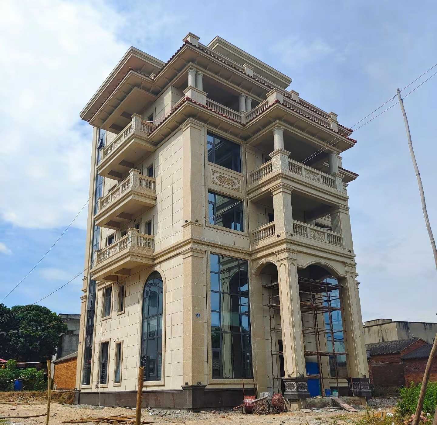 绍兴 黄金麻花岗岩石材别墅外墙干挂搭配（雕花栏杆花瓶柱门楼罗马柱）