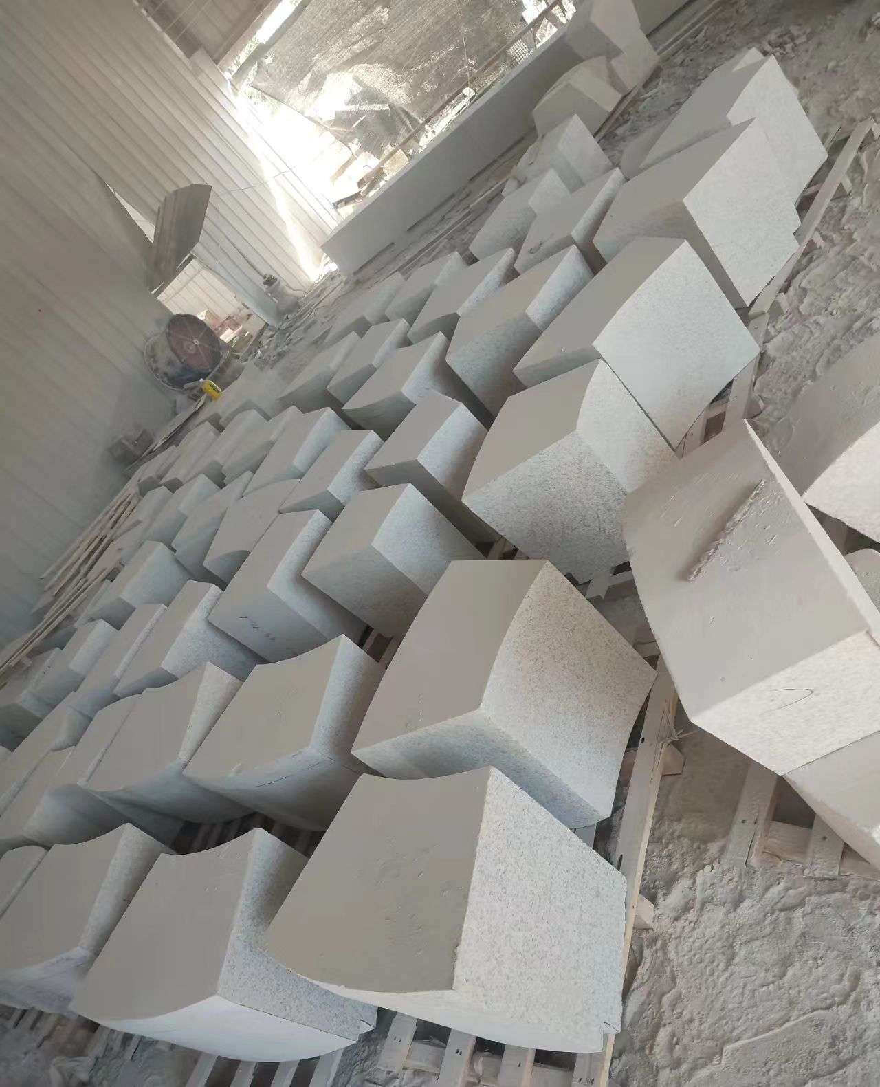 绍兴 白麻花岗岩异形坐凳