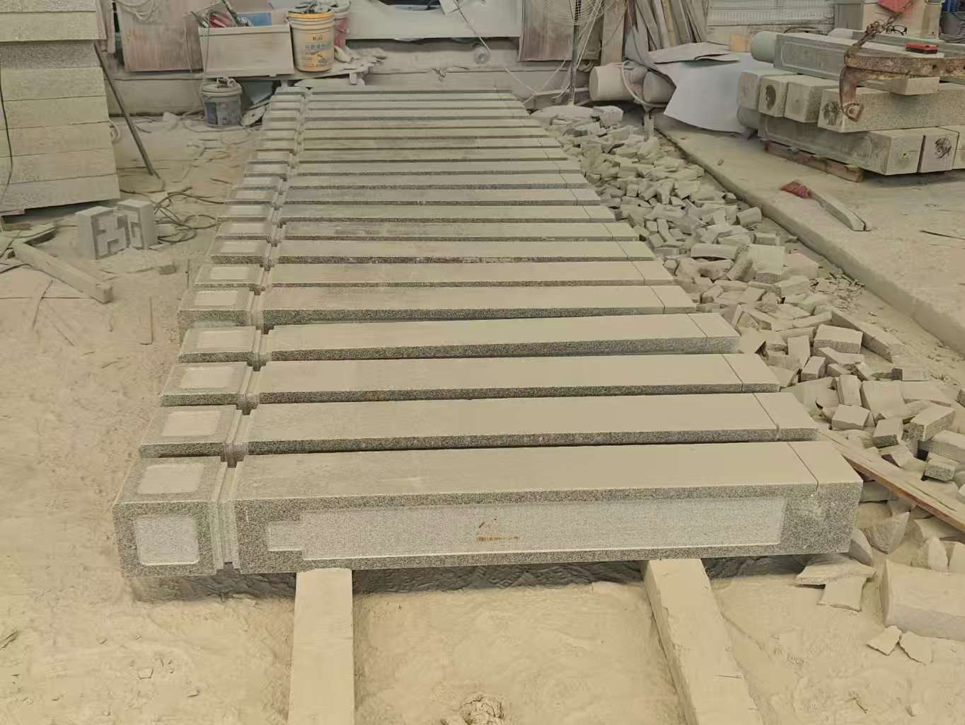 绍兴 芝麻白异形加工雕刻-栏杆大柱，方柱