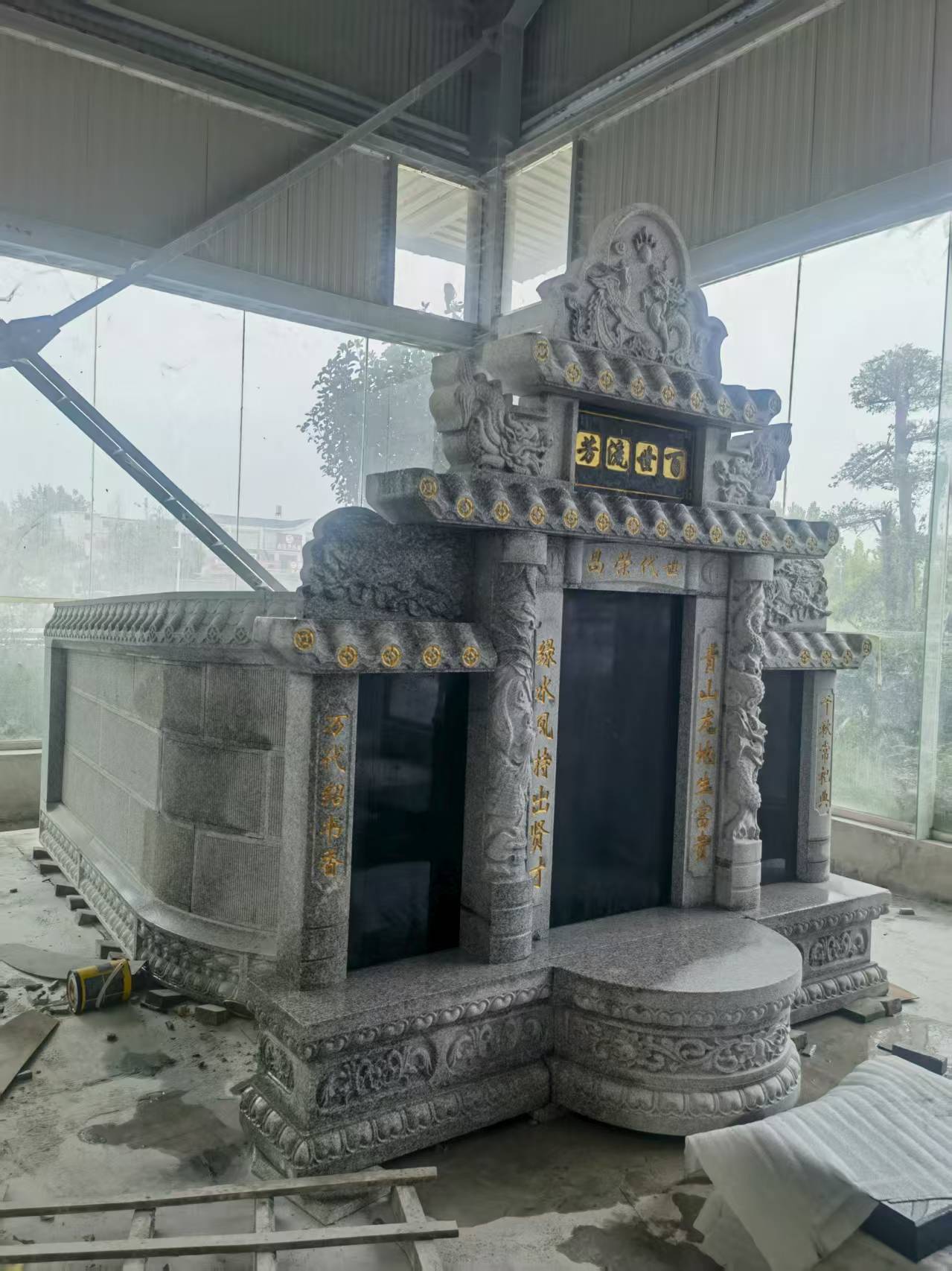 绍兴 芝麻白墓碑效果展示图